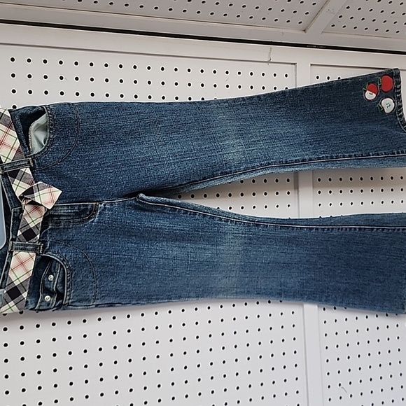 Green Kids Shirt and Jeans with Apple Patch - Picture 5 of 11